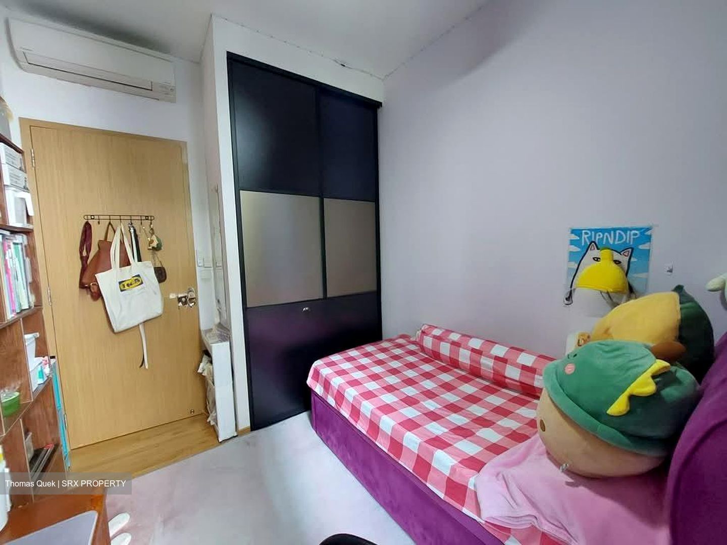 The Navian (D17), Apartment #578663771